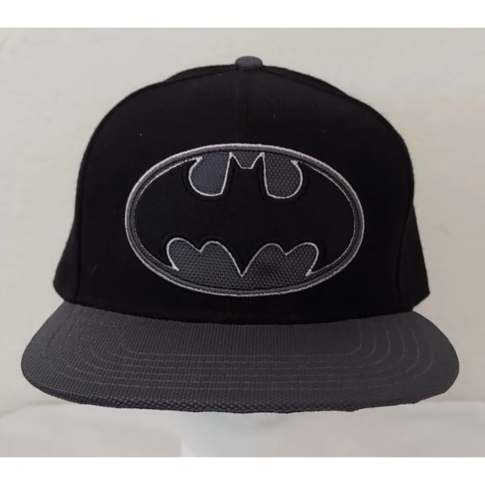 Batman Black and Grey Snapback Adjustable Cap Black And Gray Baseball Cap NWOT - Picture 1 of 7